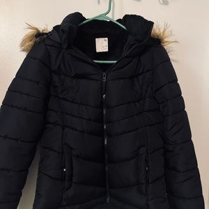 Girls Black puffer coat with fur